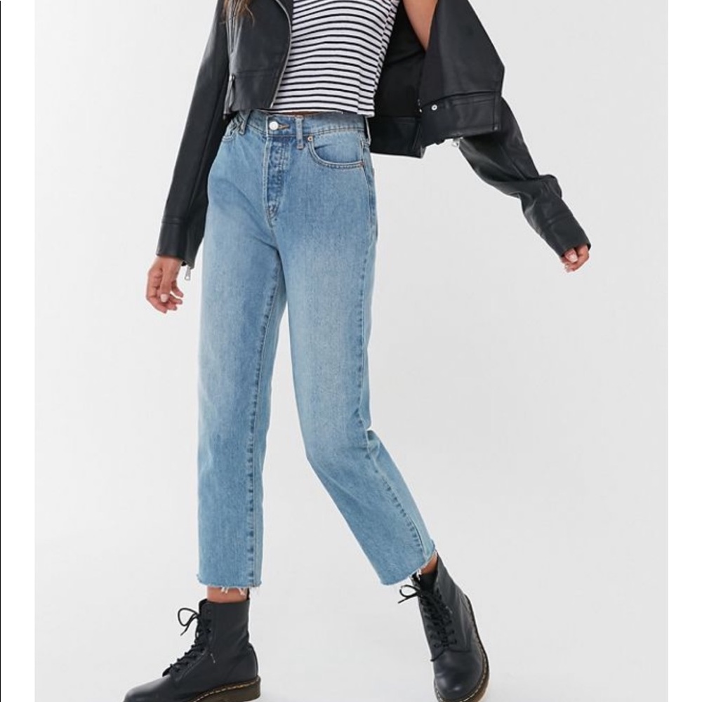BDG JEANS HIGH-WAIST LIGHTLY WORN